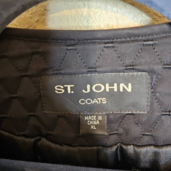 St John XL Black Quilted Jacket Gold Logo Buttons Collarless Coat - Picture 5 of 10